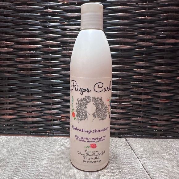 Rizos Curls | Hydrating Shampoo - Picture 2 of 4